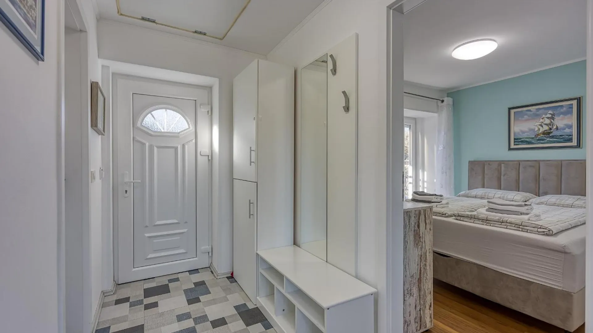 Zea Apartment Funtana